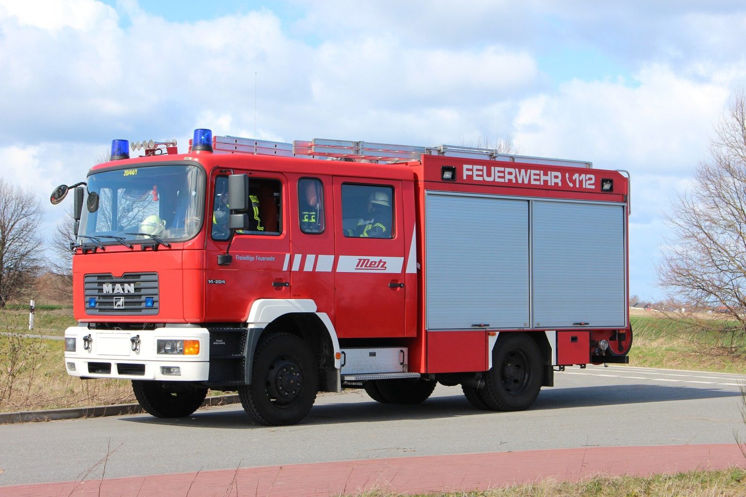 Land bezuschusst Feuerwehrausrüstung – Michael Hüttner